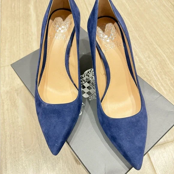 Vince Camuto Blue Suede Women's Heels Retsie size 7M Shoes - Picture 2 of 6